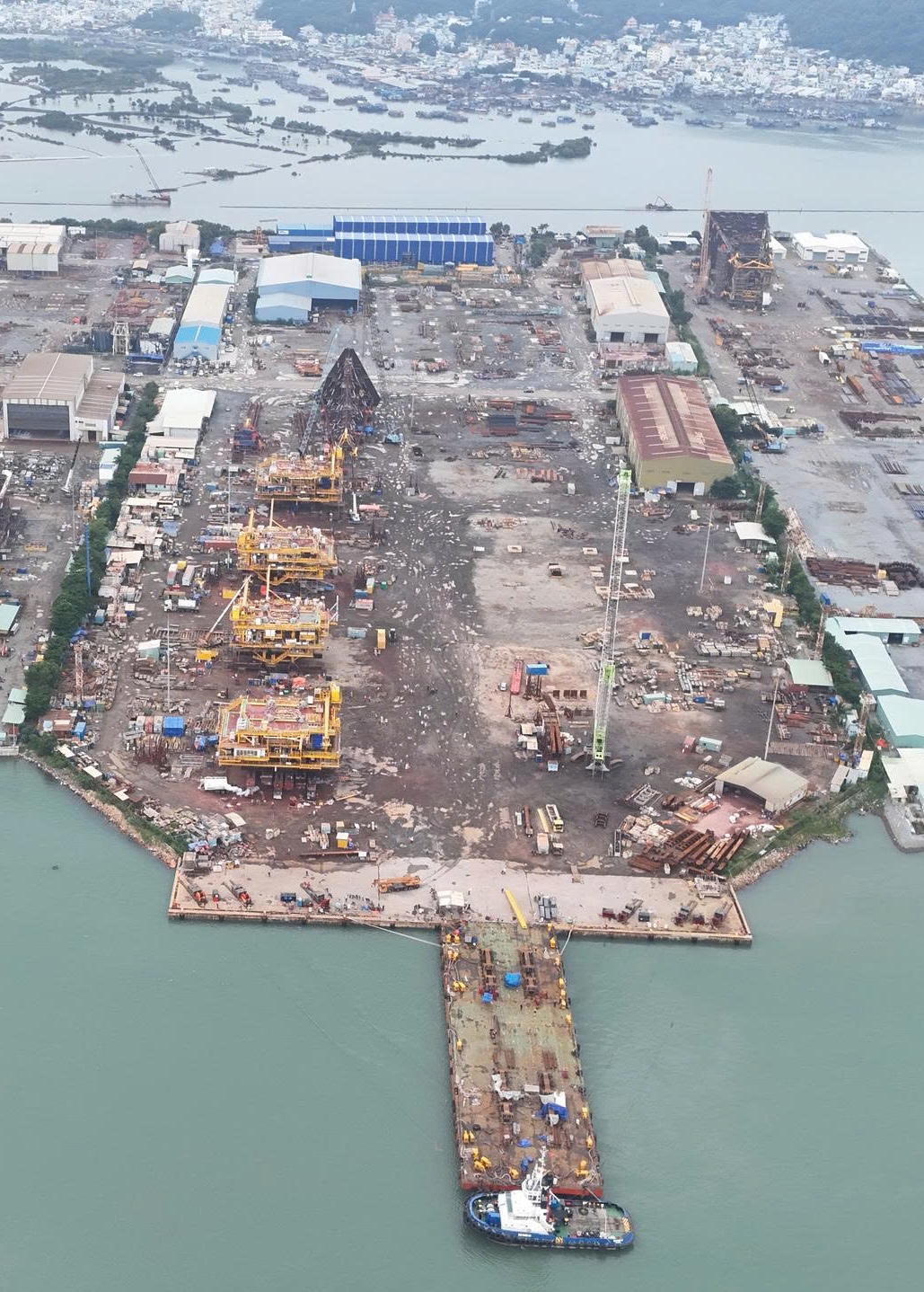 Cho thuê nhà xưởng, kho tàng, mặt bằng bãi chế tạo, văn phòng thương mại